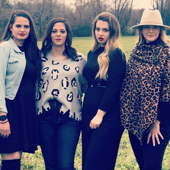 Meet your Posher, Sherri - Picture 2 of 2